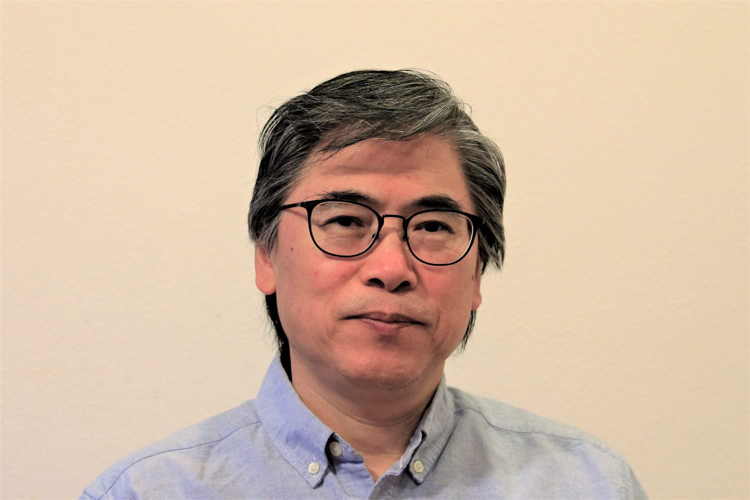 Juwen Zhang headshot